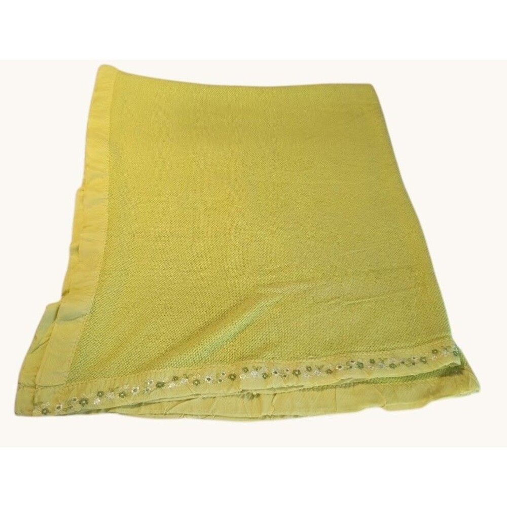 Vintage Satin Floral Trim Thermal Blanket Waffle Weave Green 78" x 95" QUEEN USA